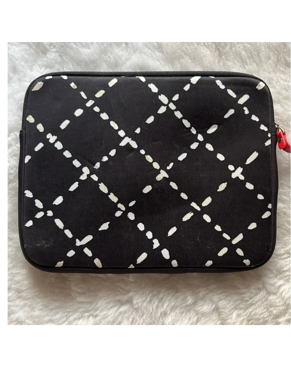 Kate Spade ♠️ black & white neoprene padded tablet case